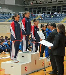 女子個人総合　優勝、準優勝、3位を独占