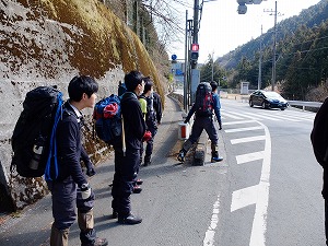 トンネルの反対側