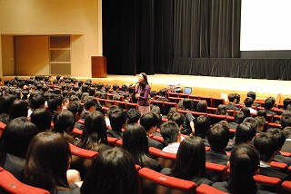 紺野美沙子さん講演会 (2)