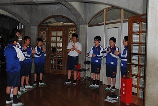 12中学オリテン2日手話 (2)