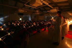 クリスマス礼拝の生徒の様子