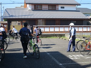 飯能警察との合同自転車盗難防止キャンペーン実施！！